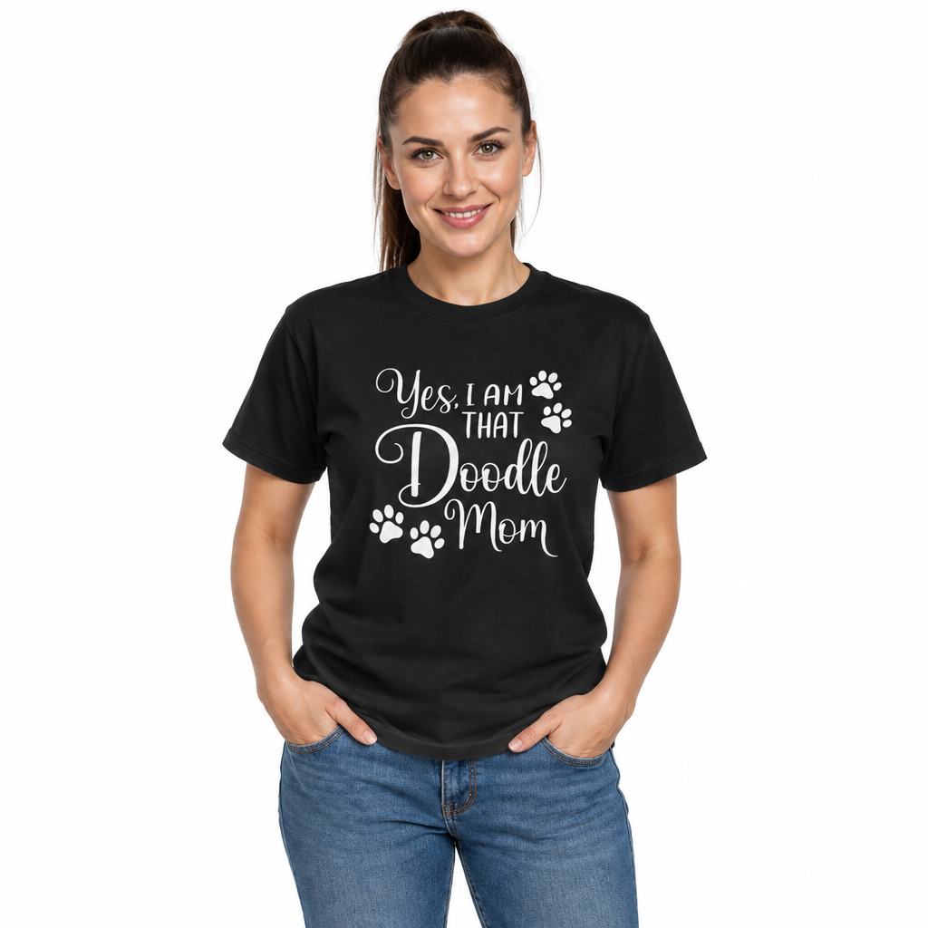 Yes I Am That Doodle Mom Shirt - Funny Doodle Dog Mom T-Shirt - Goldendoodle Labradoodle Bernedoodle Gift - Proud Dog Mama Tee